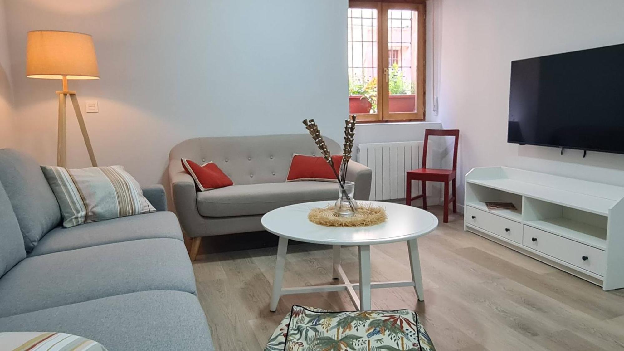 Vut Reyna Beatriz Apartment Siguenza Exterior photo